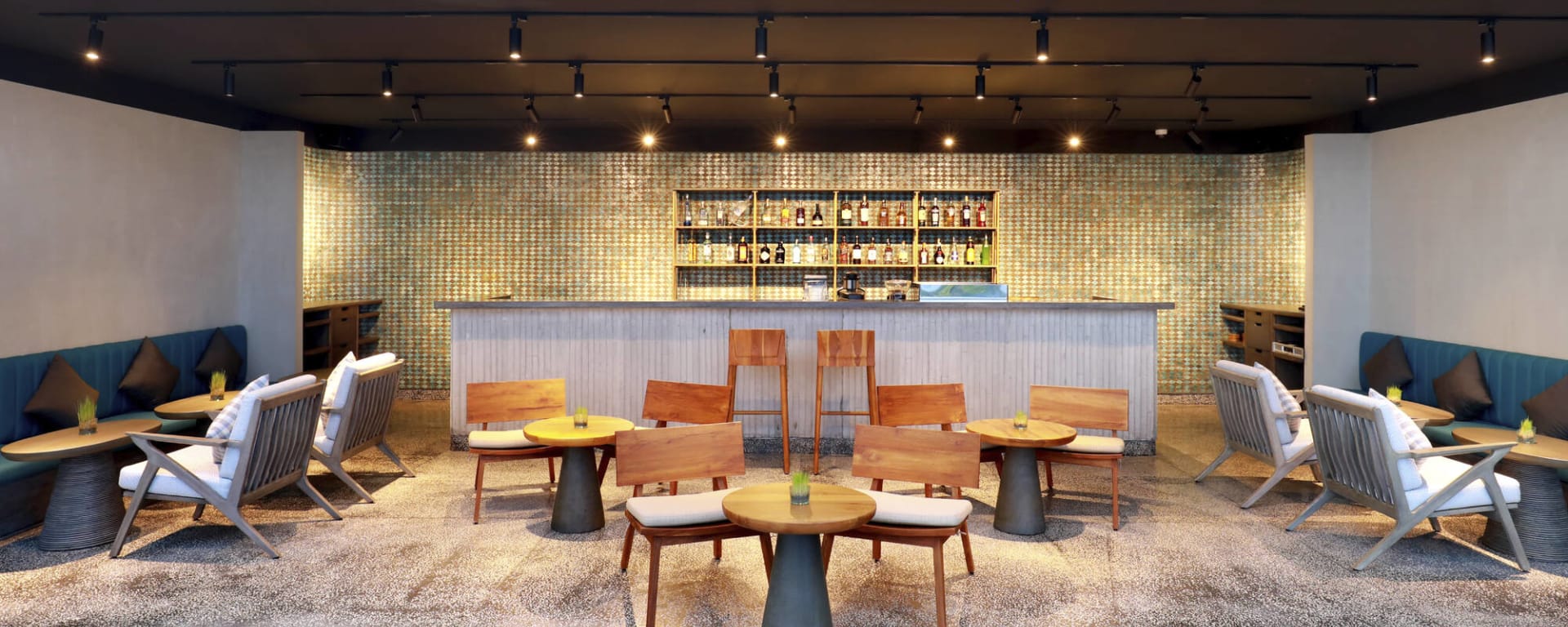 Maua Nusa Penida:  Maua Nusa Penida MANP Aroha Bar