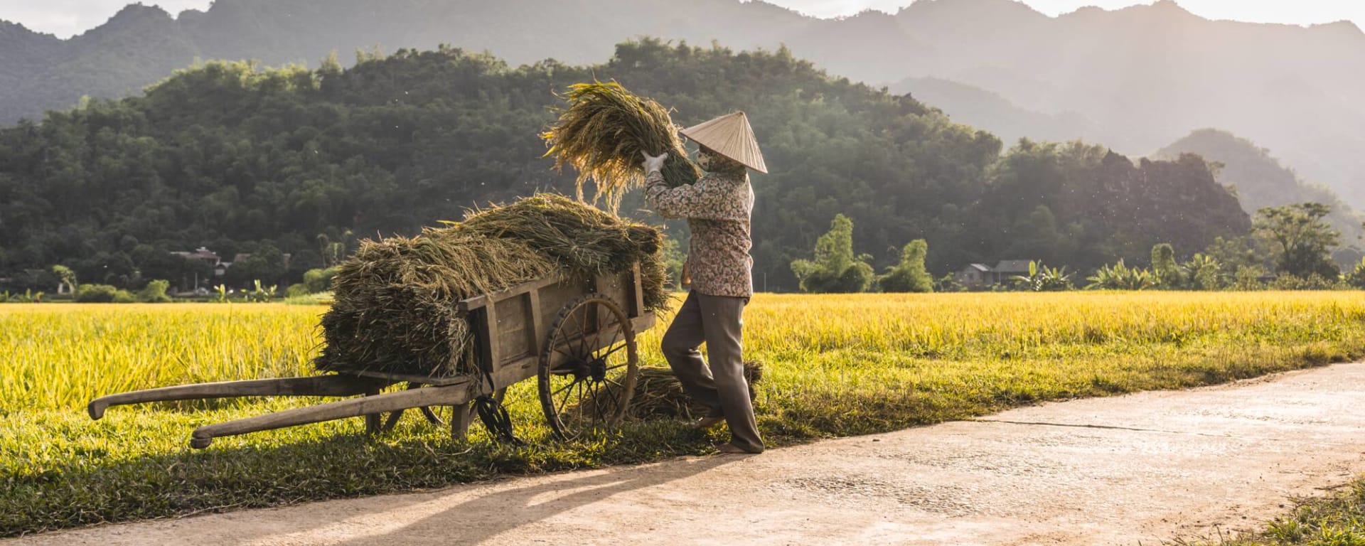 Impressionen Nord-Vietnams ab Hanoi: Vietnam Mai Chau Bauer