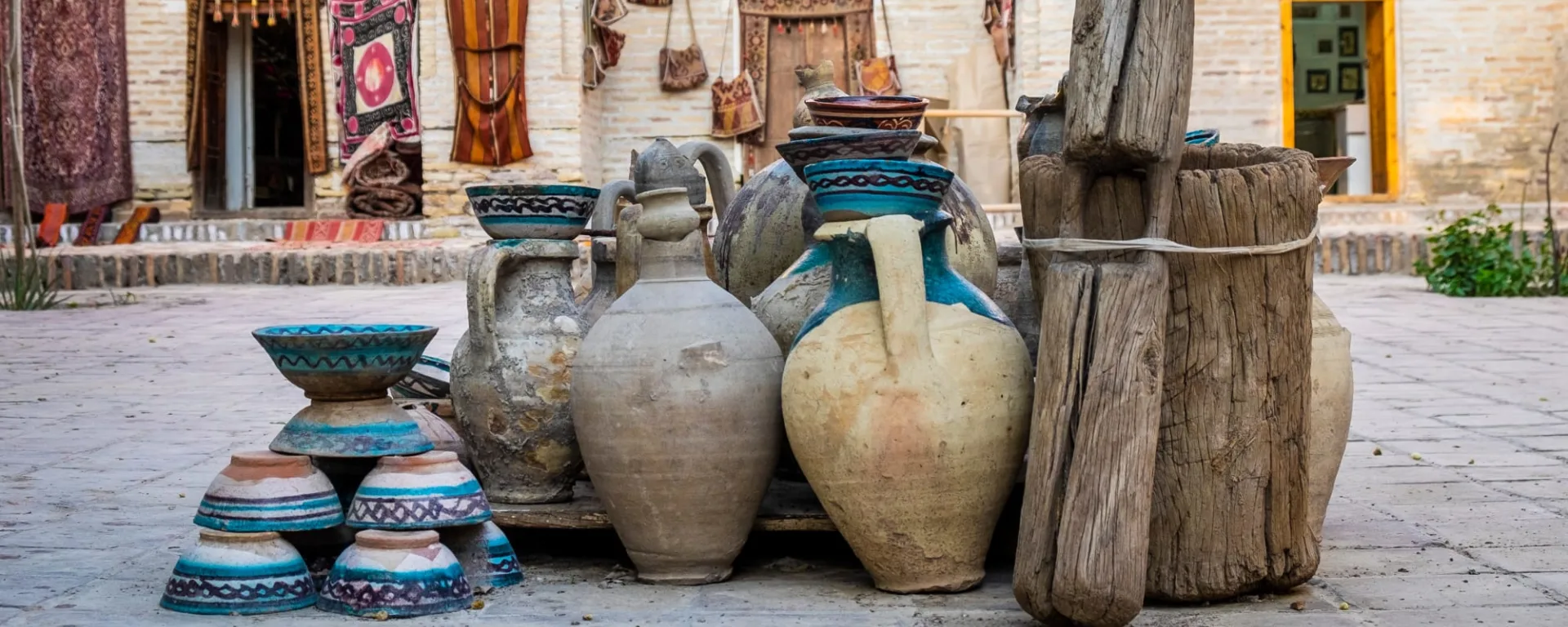 Klassisches Usbekistan ab Tashkent: Usbekistan Buchara Tonkrüge