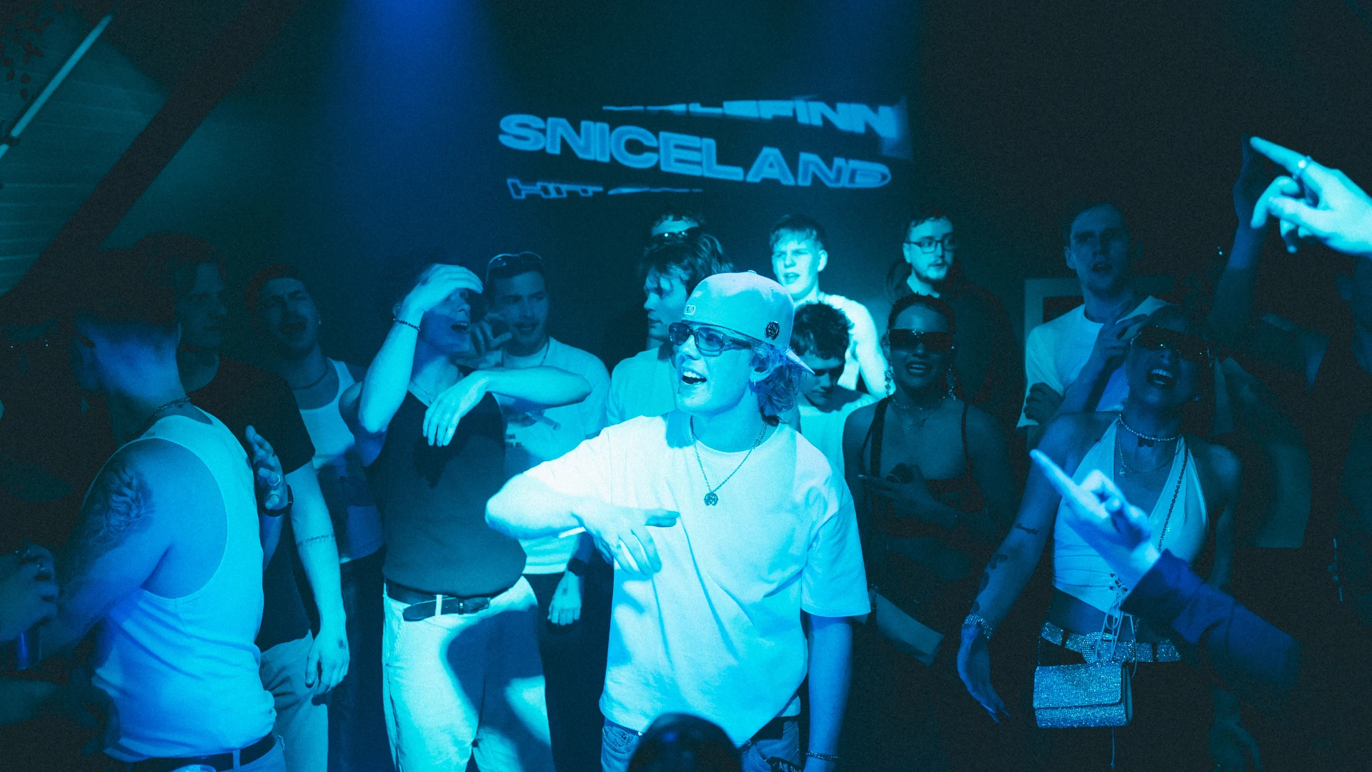 SNICELAND KYNNIR: HITAKLEFI 5 @ TUNGLIÐ