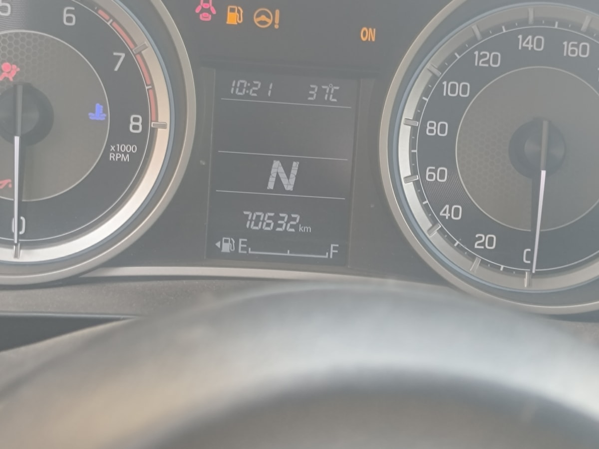 Suzuki Dzire automatique, 70 000 km, très bon état