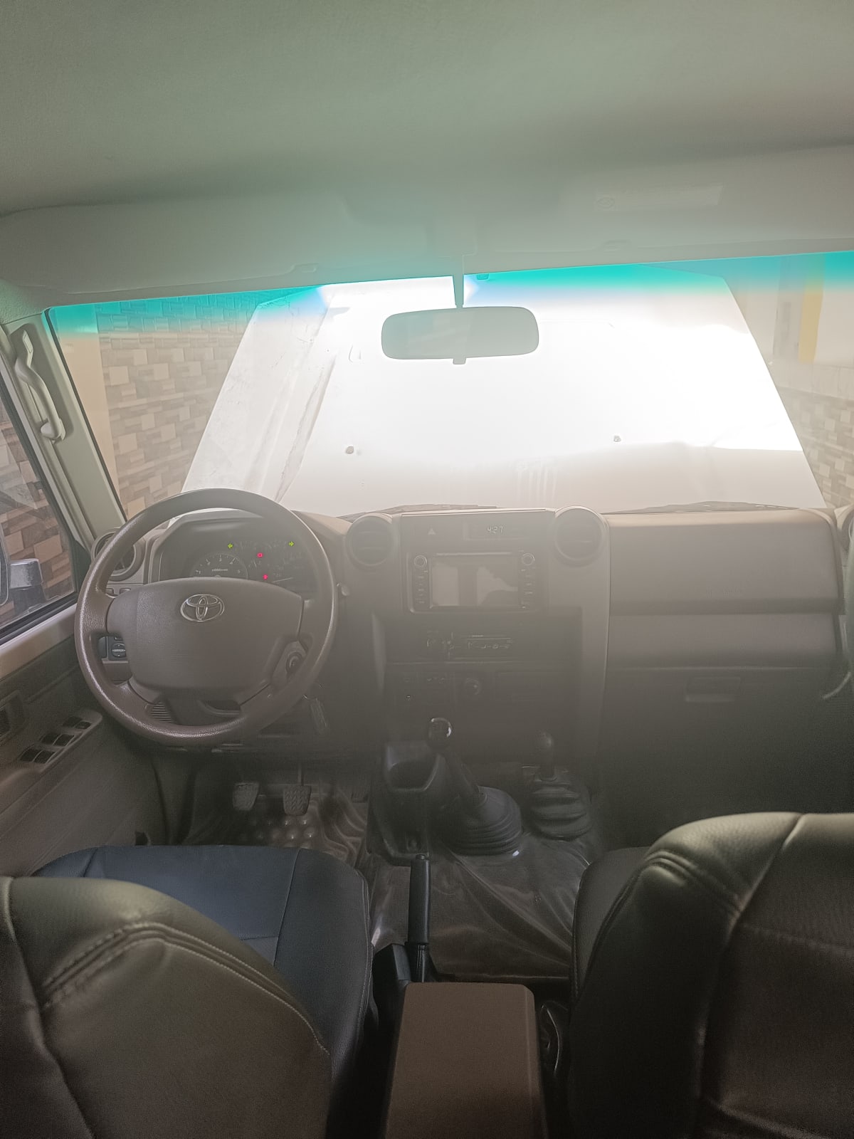 Toyota Land Cruiser Hardtop V8 2017, 89 000 km, manuelle