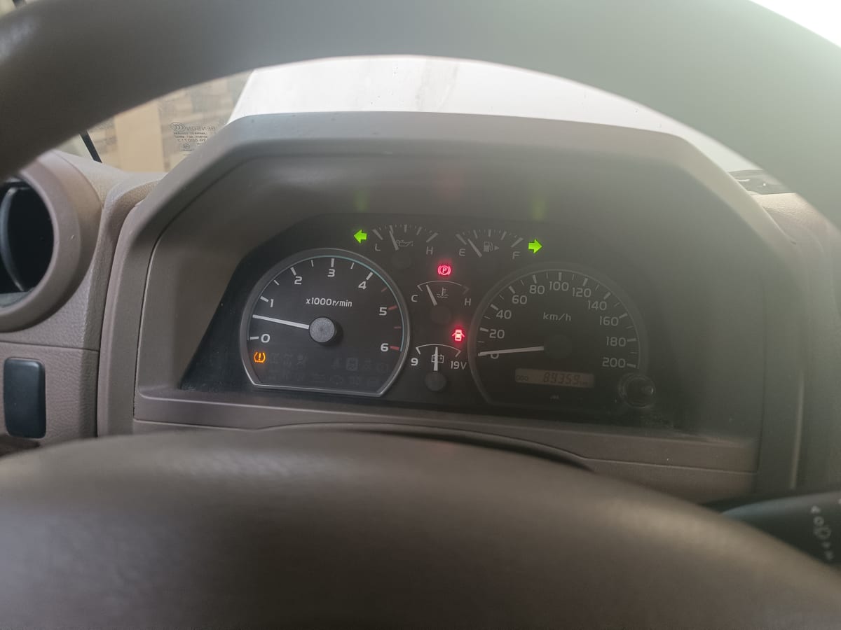 Toyota Land Cruiser Hardtop V8 2017, 89 000 km, manuelle
