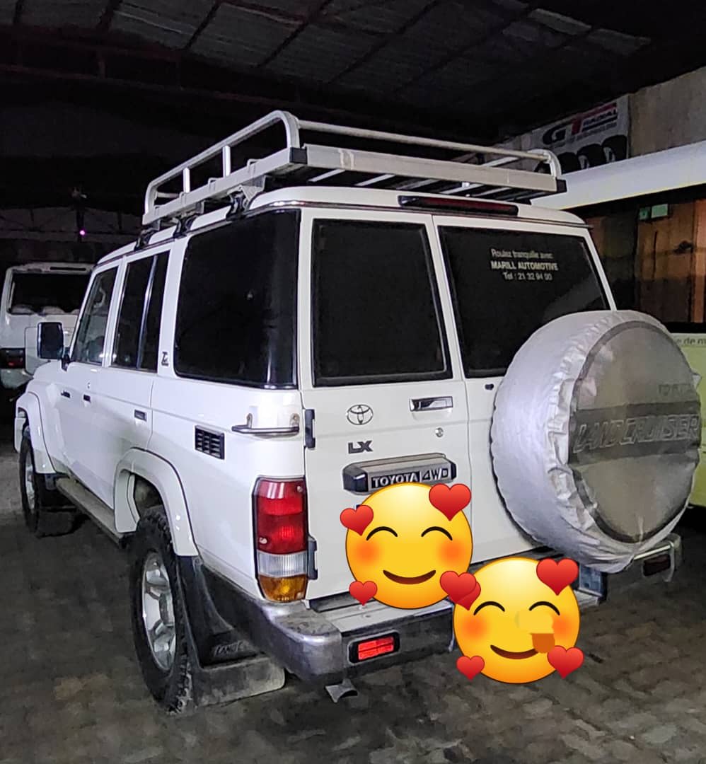 Toyota Land Cruiser Hardtop  2023, 4x4 robuste