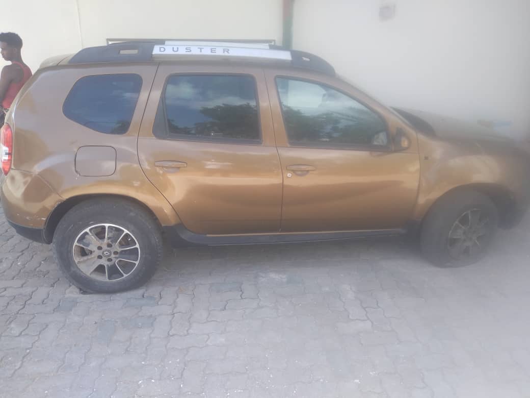 Renault Duster à vendre, essence, clim fonctionnelle