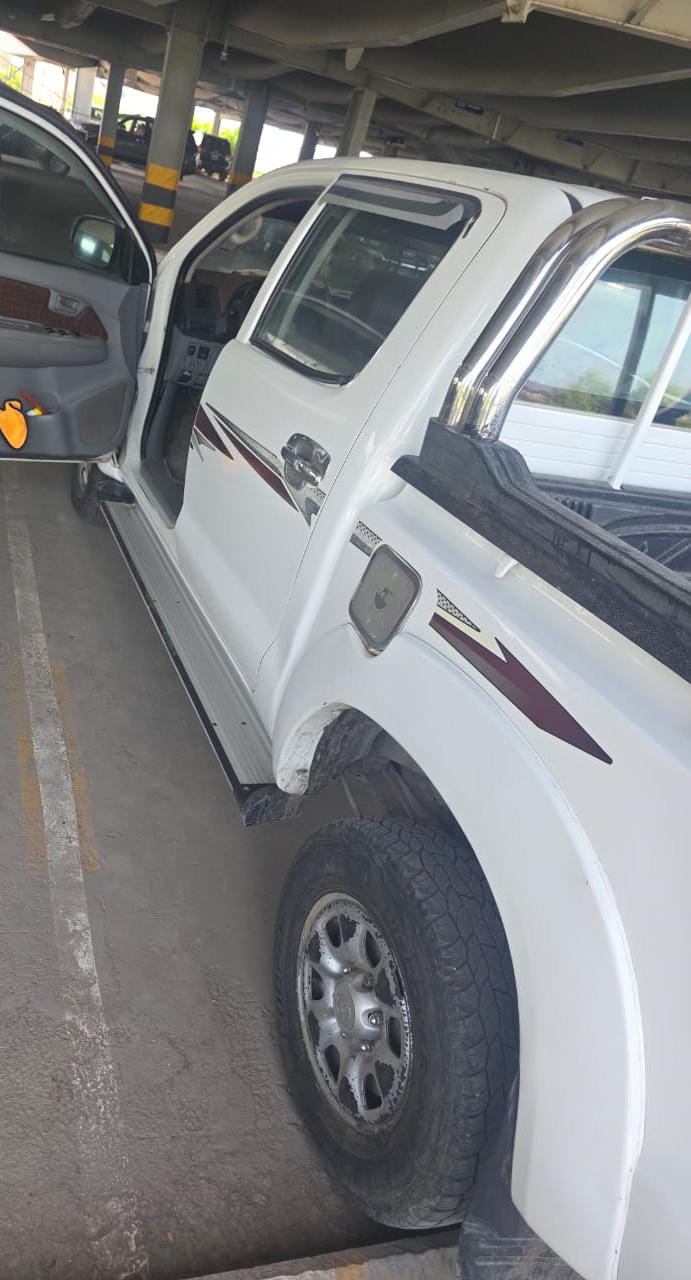Toyota Hilux Vigo 2013 - diesel turbo, manuelle