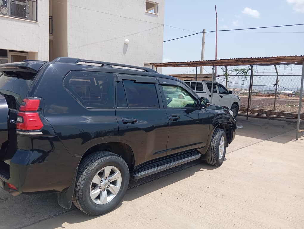 Toyota Land Cruiser Prado 2020, 70000 km, excellent état