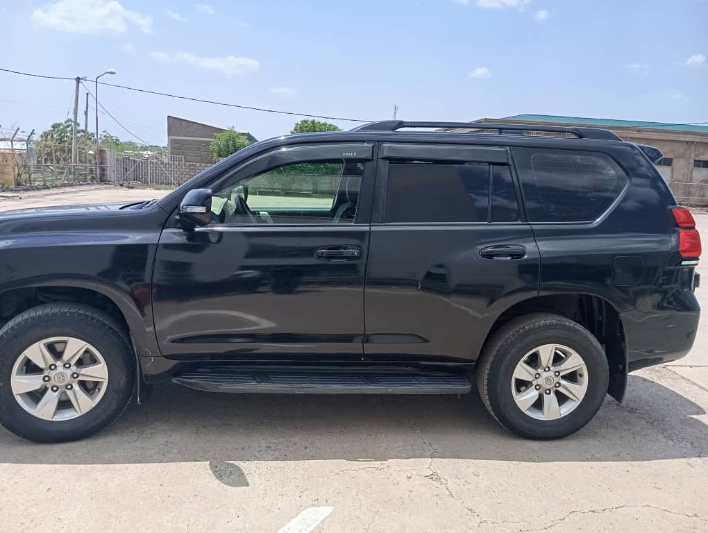 Toyota Land Cruiser Prado 2020, 70000 km, excellent état