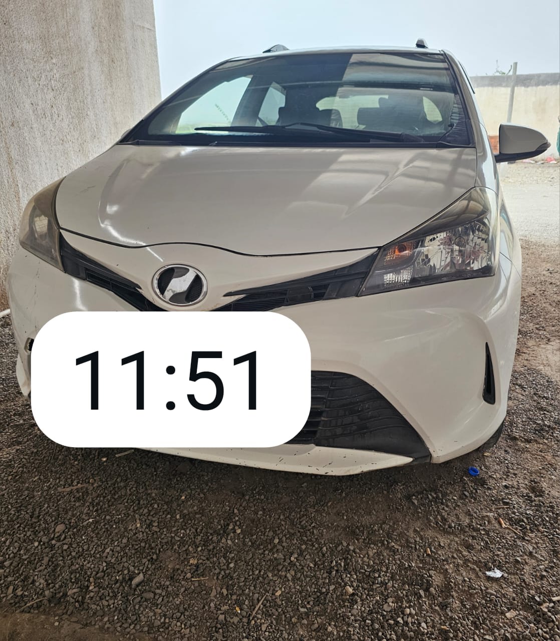 Toyota Yaris 2018 blanche, boîte automatique, 68000 km