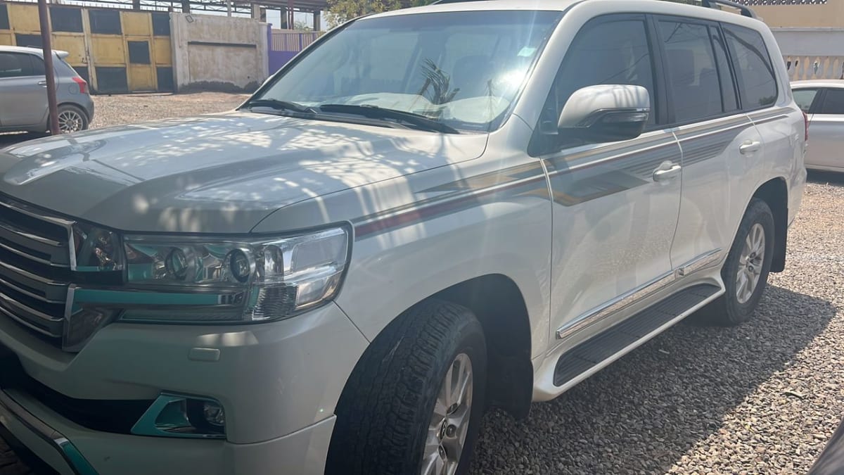 Toyota Land Cruiser V8 2017, 70 000 km, excellent état