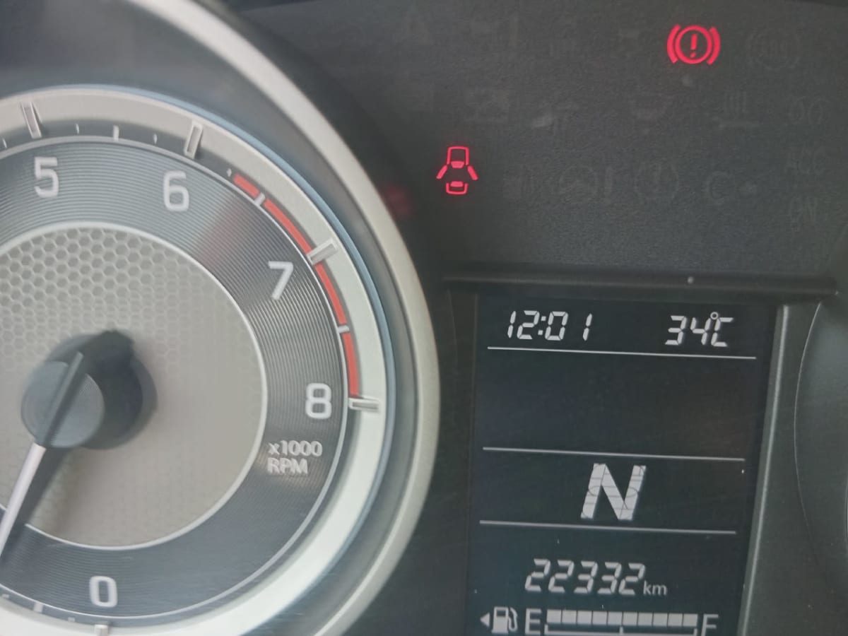 Suzuki Dzire 2022 automatique, faible kilométrage