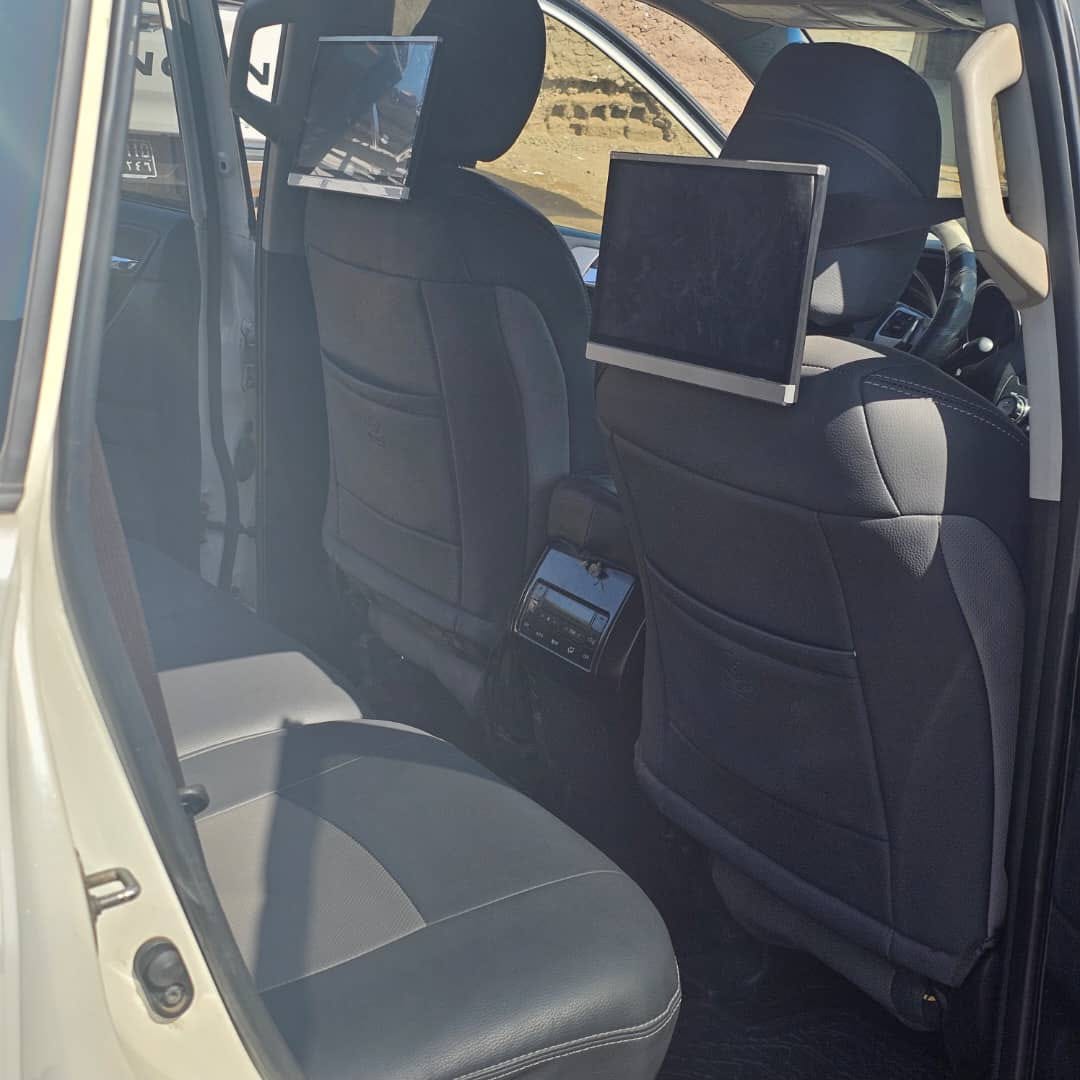 Toyota Prado VX 2017, automatique, 130 000 km