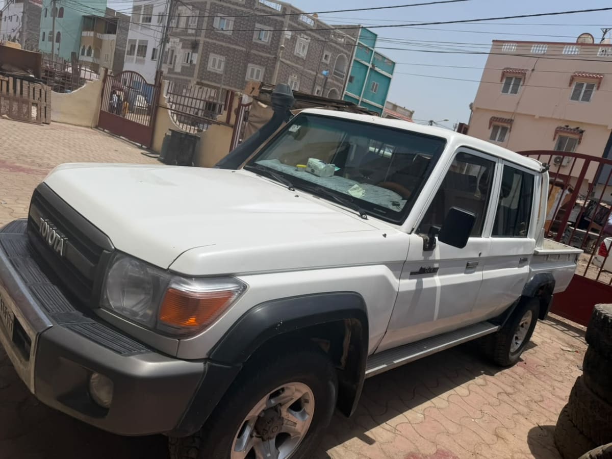 Toyota Land Cruiser 79 pick-up double cabine 2022