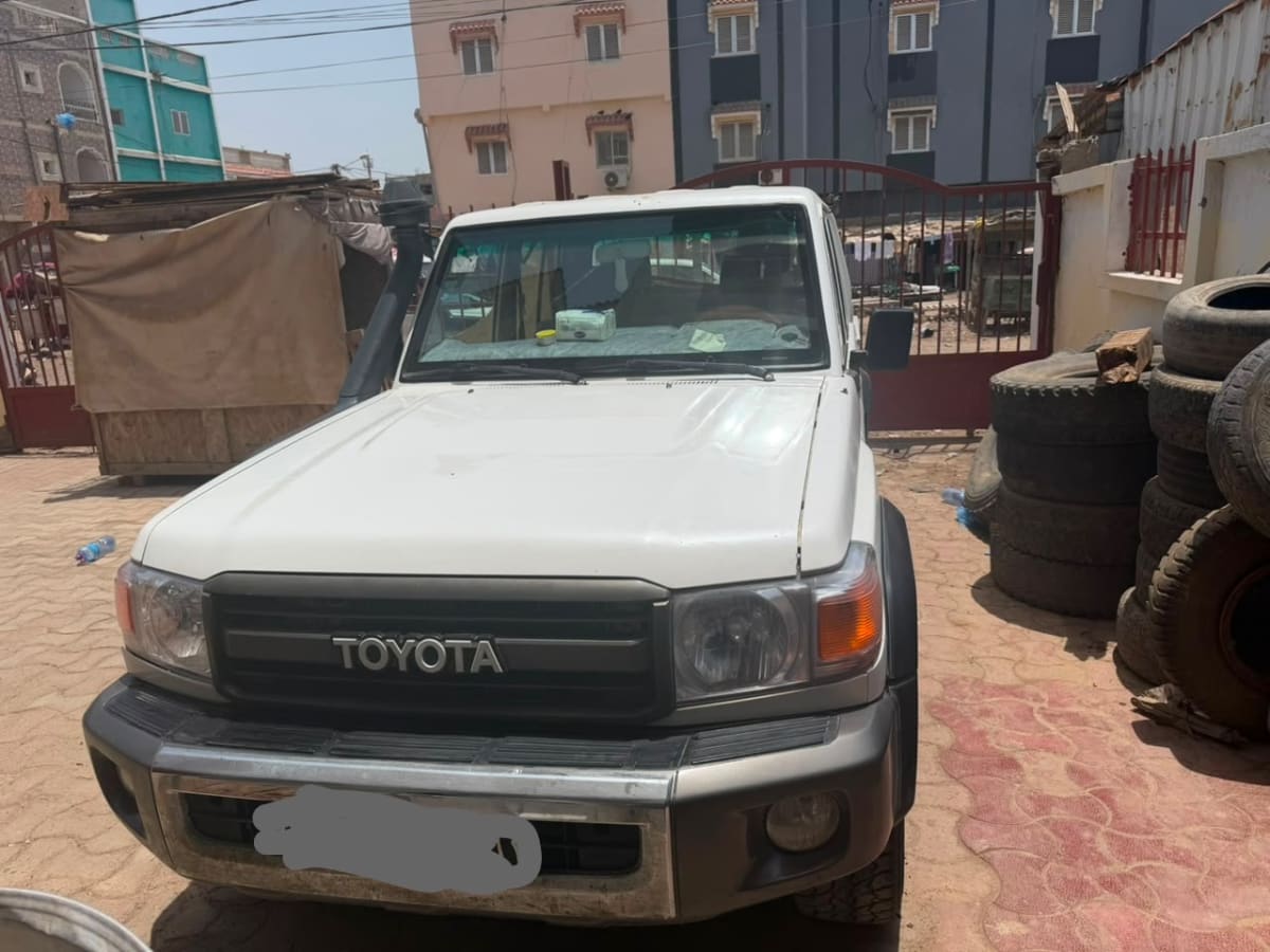 Toyota Land Cruiser 79 pick-up double cabine 2022