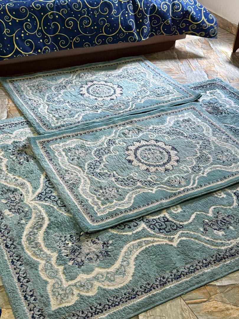 Ensemble de tapis motifs orientaux bleu turquoise