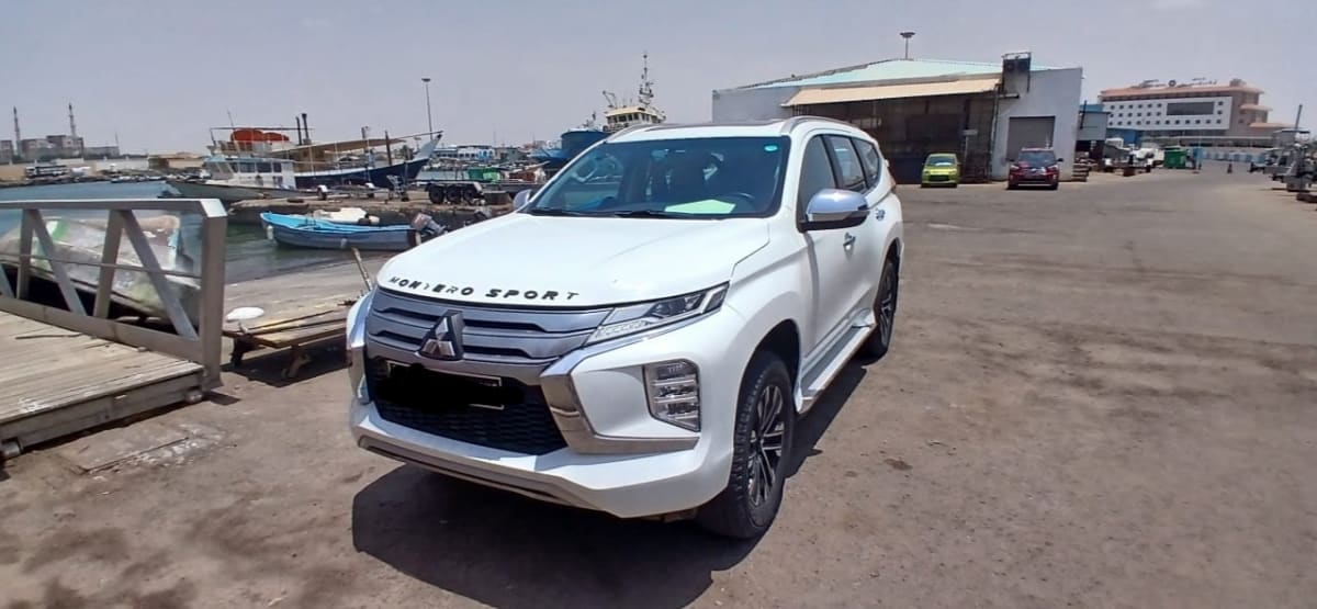 Mitsubishi Montero Sport 2023, 11 000 km, comme neuve