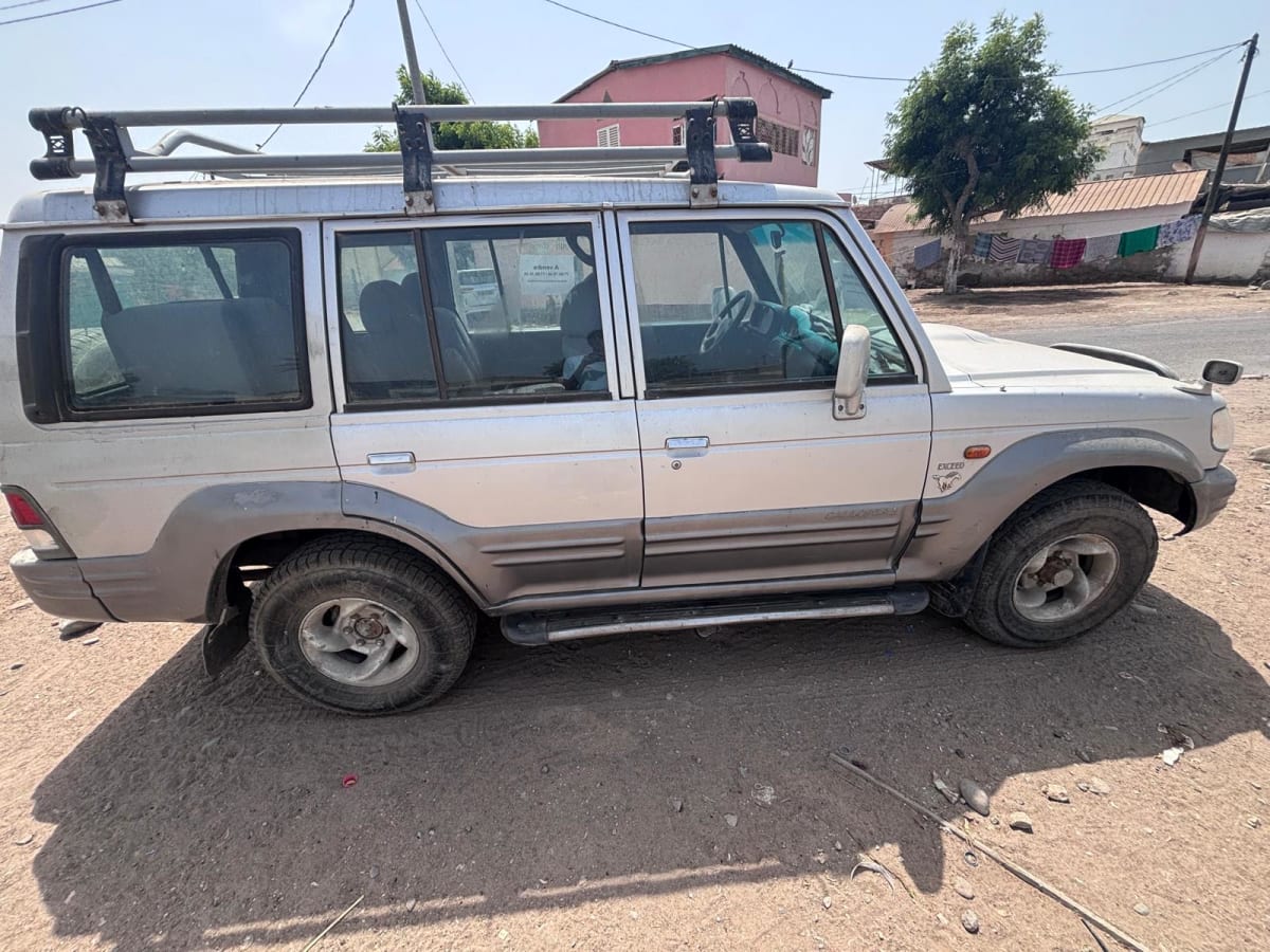 Hyundai Galloper II automatique, 150 000 km, bon état