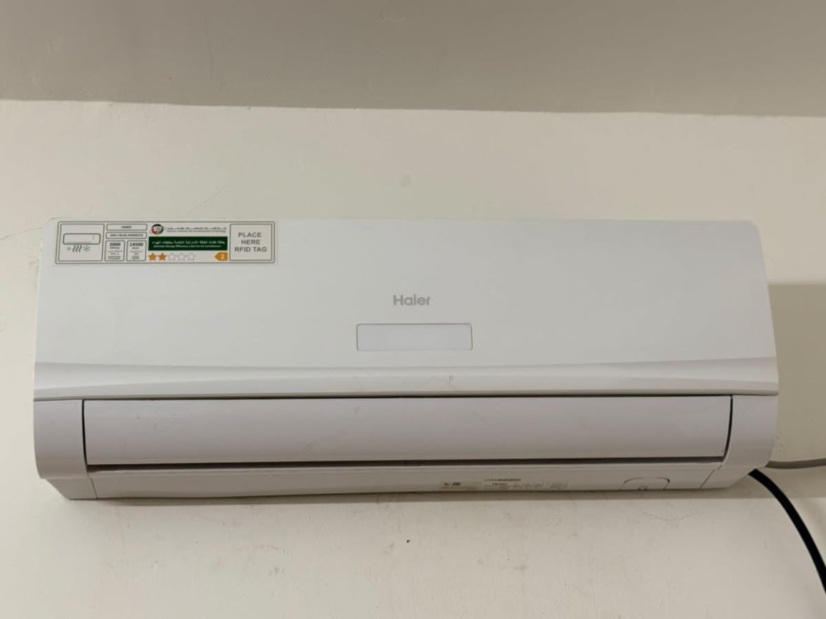 Climatiseur Haier 2 chevaux  en bon état, propre et fonctionnel