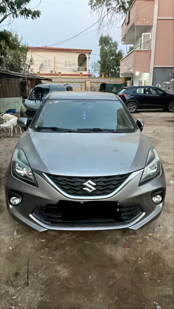 Suzuki Baleno grise, 40 000 km, essence