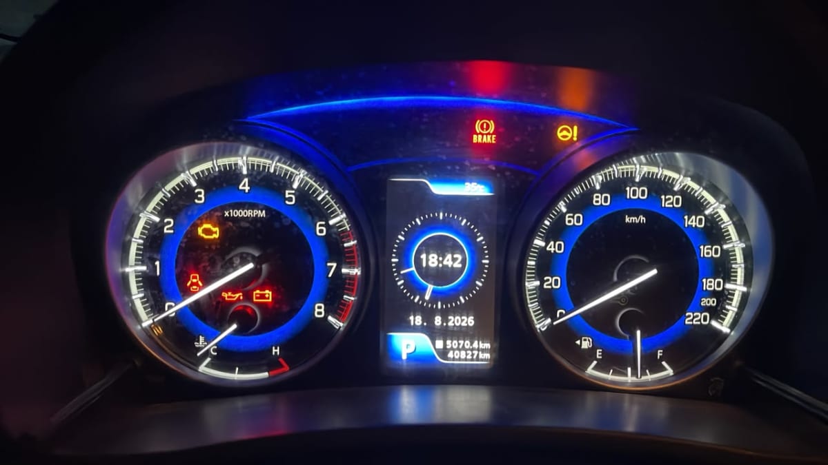Suzuki Baleno grise, 40 000 km, essence