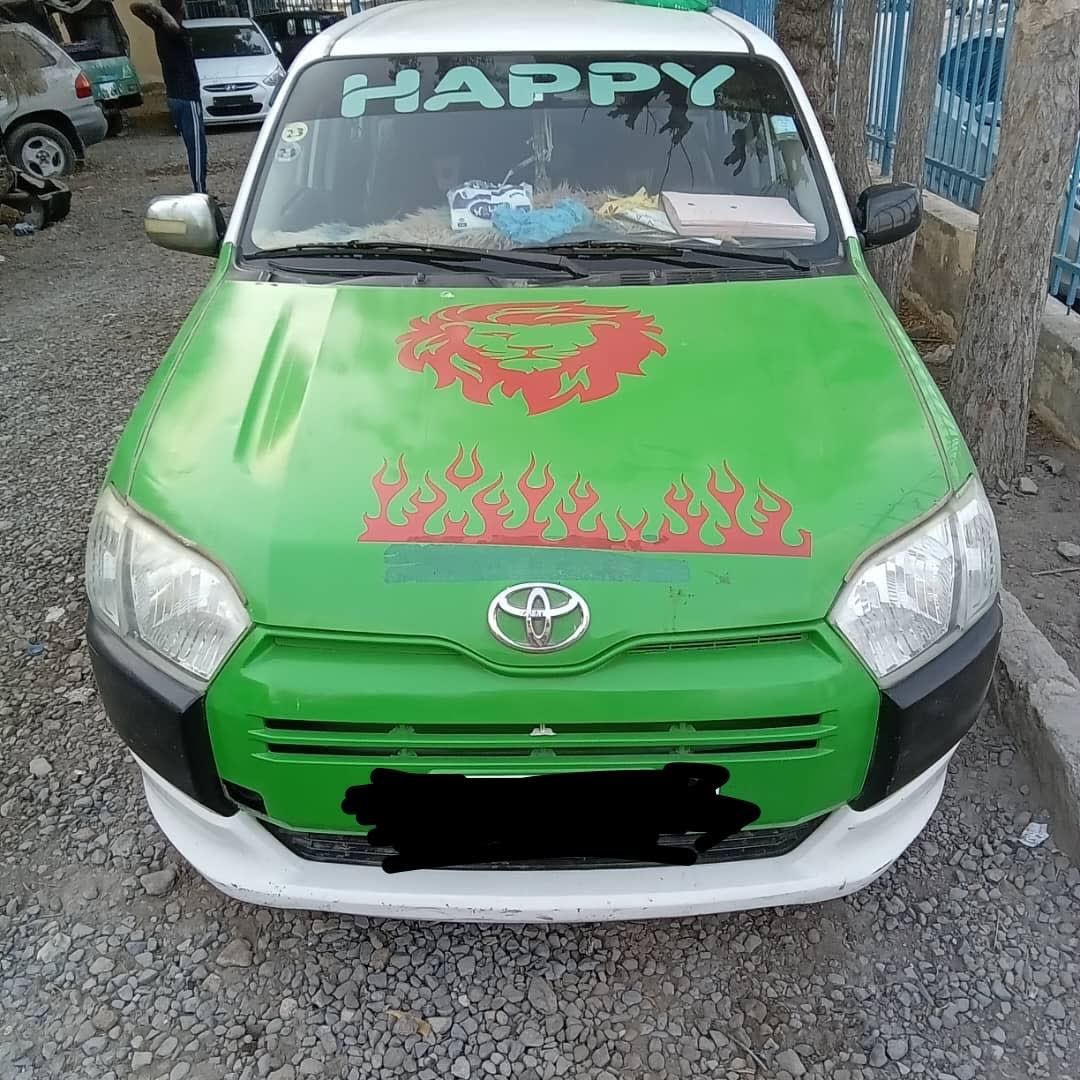 Toyota probox, look sportif customisé, à saisir