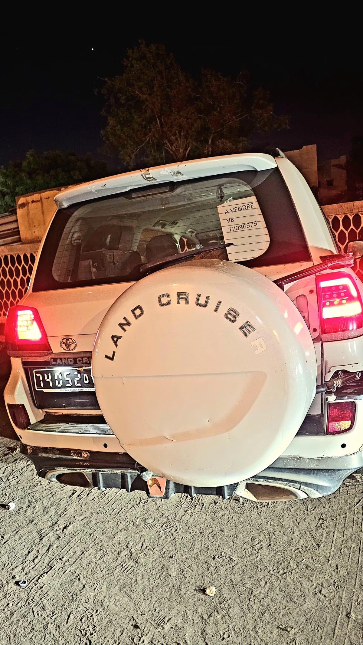 Toyota Land cuisseur V8