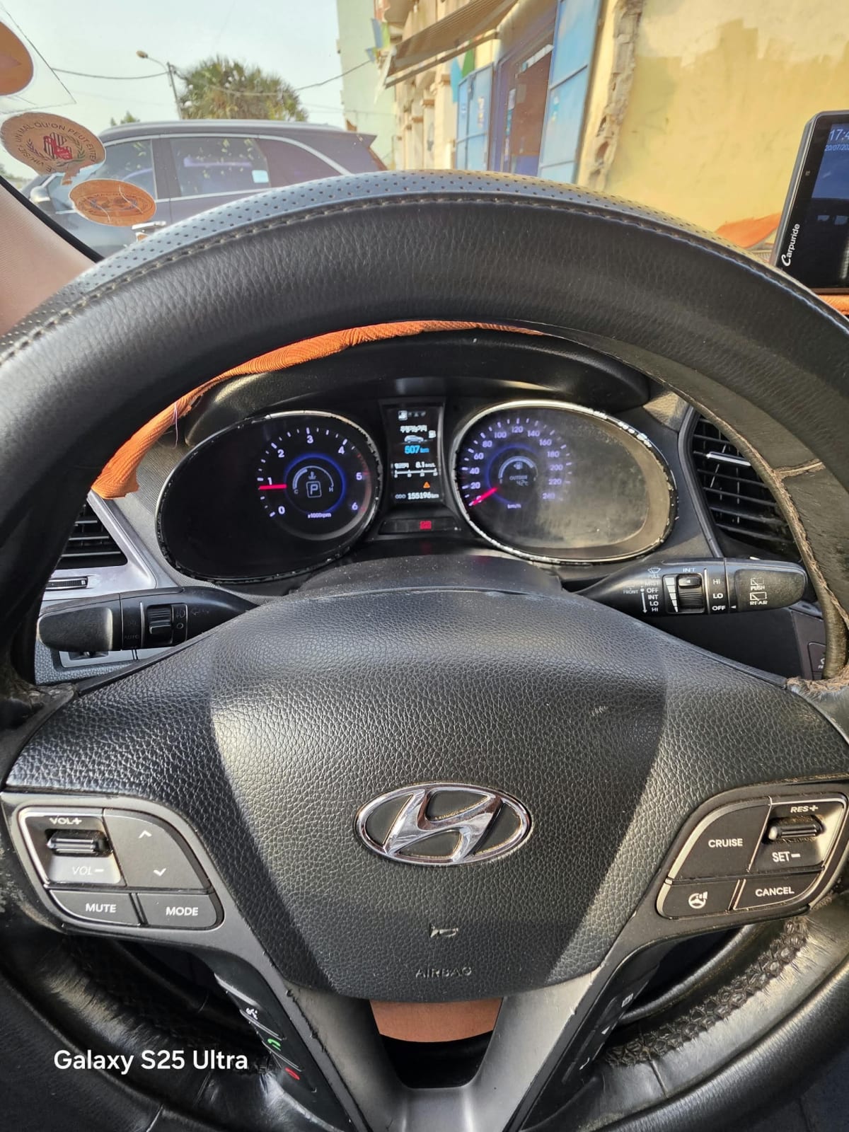 Hyundai Santa Fe couleur bronze à vendre