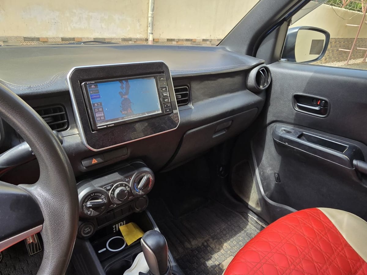 Suzuki Ignis bleue, essence, très bon état