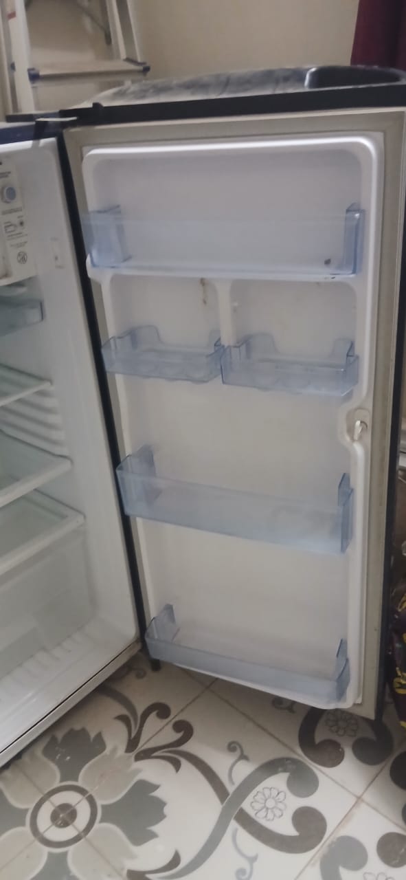 Mini réfrigérateur Samsung économique, très bon état