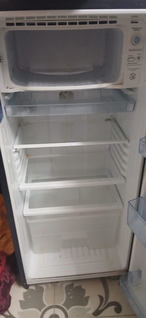Mini réfrigérateur Samsung économique, très bon état