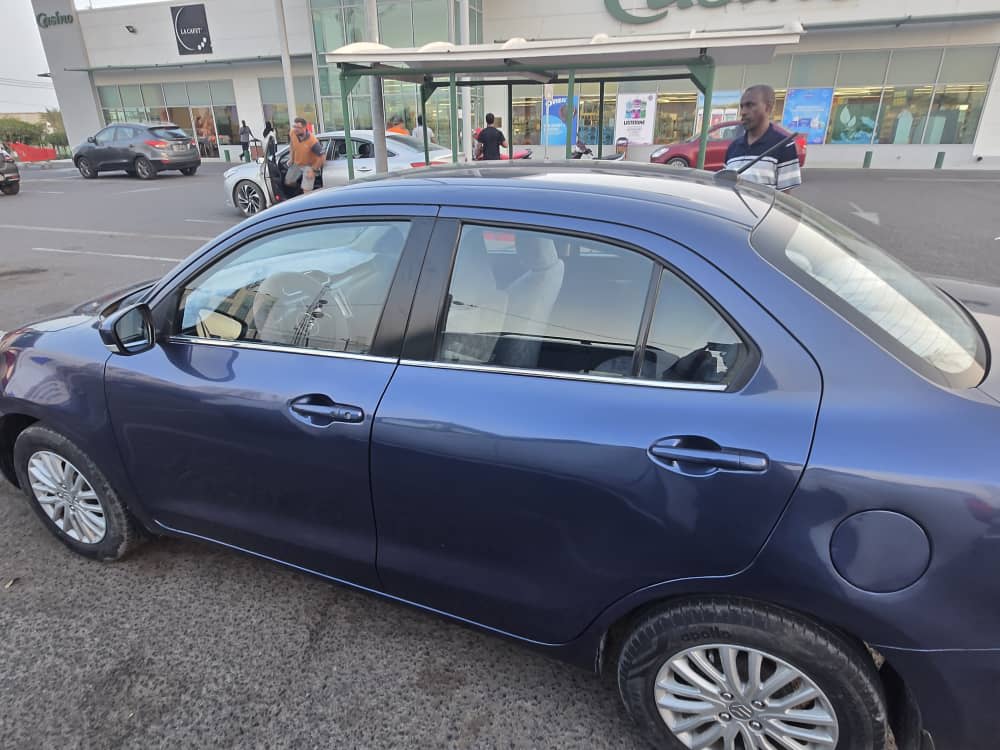 À vendre SUZUKI DZIRE année 2024