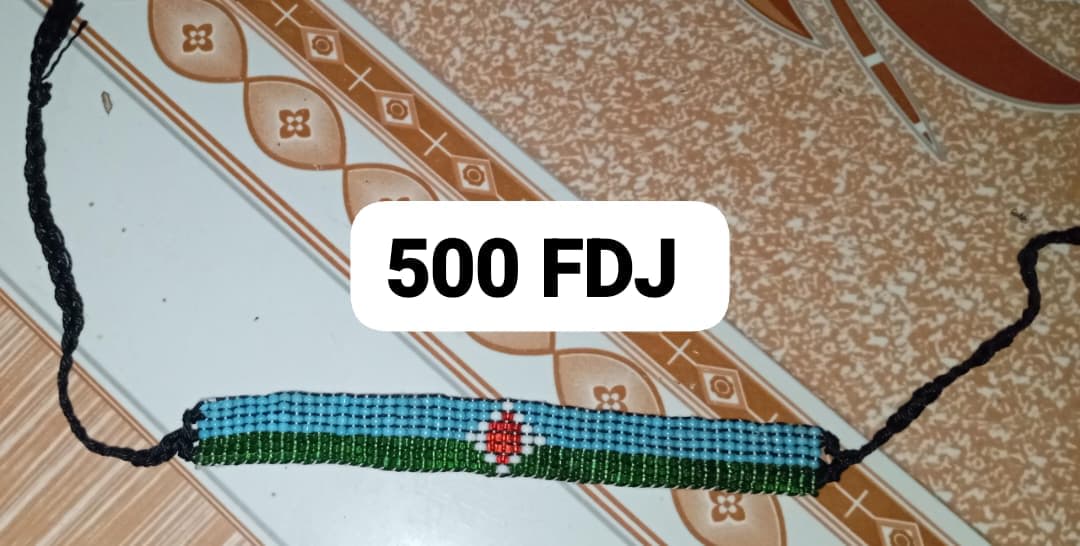 Bracelet artisanal en perles multicolores
