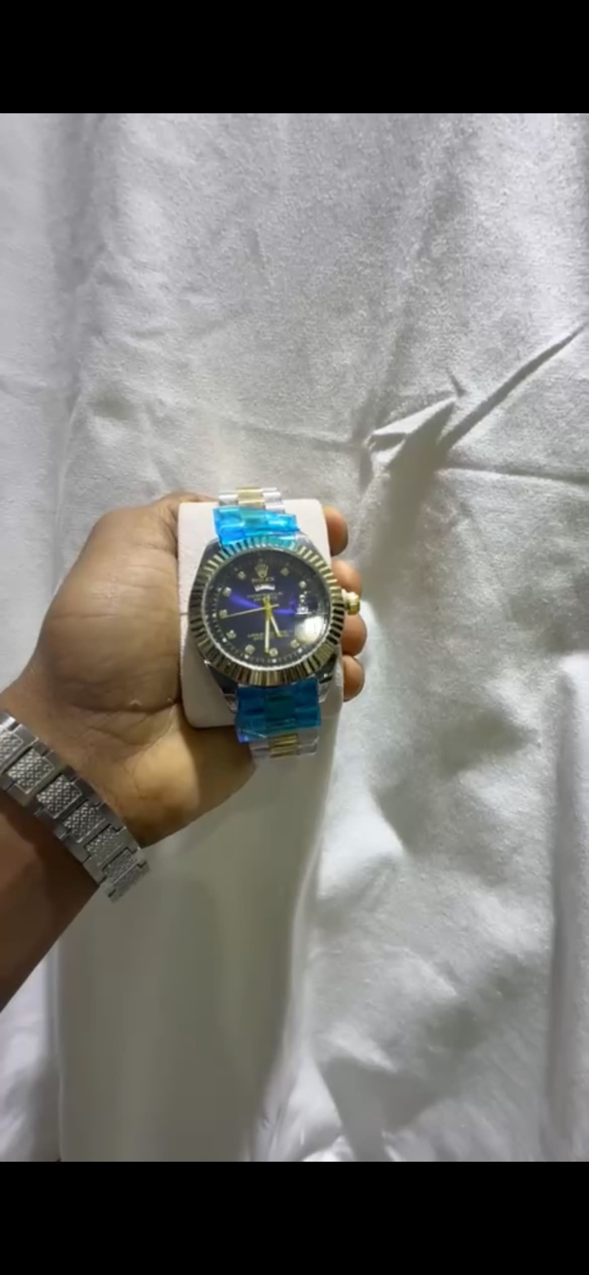 Montre style Rolex bicolore, cadran noir, neuve