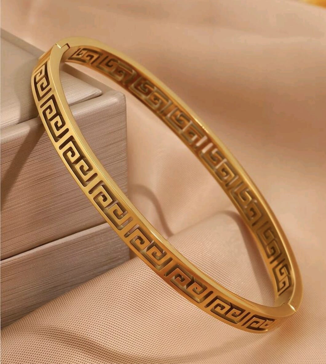 Bracelet doré style grec, simple et chic