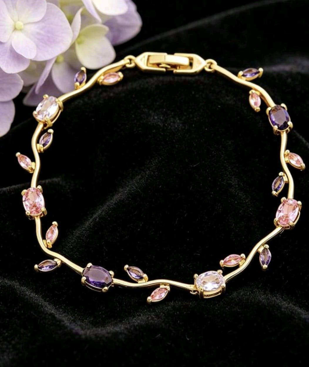 Bracelet doré style grec, simple et chic