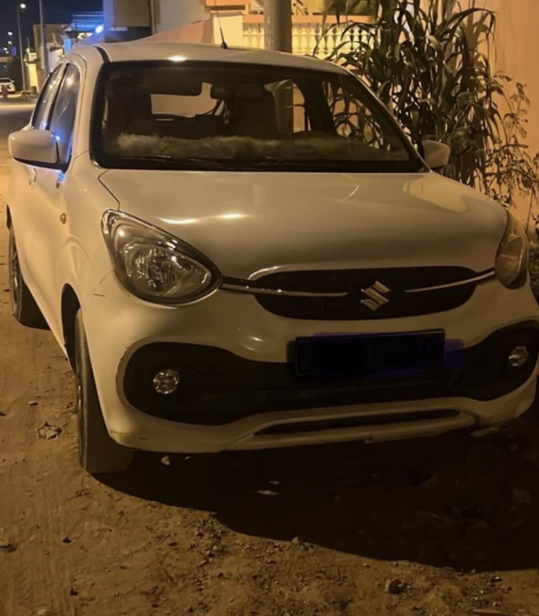 Suzuki Celerio blanche, seulement 22 000 km