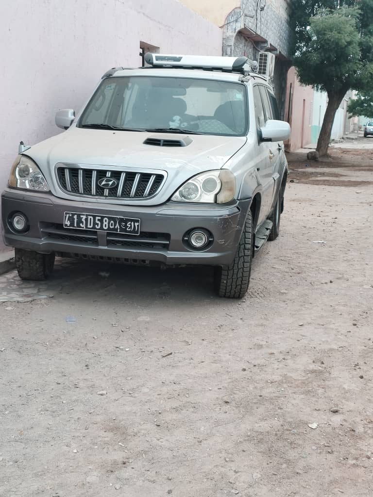 Hyundai Terracan 4x4 automatique diesel - bon état