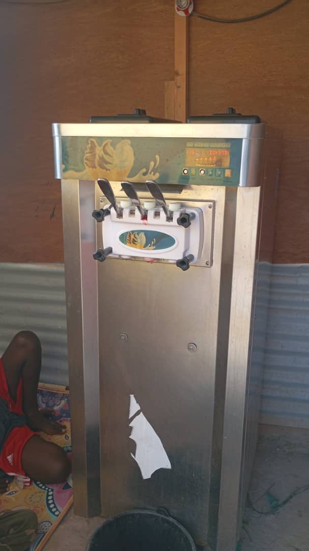 Machine à glace italienne professionnelle, 3 parfums