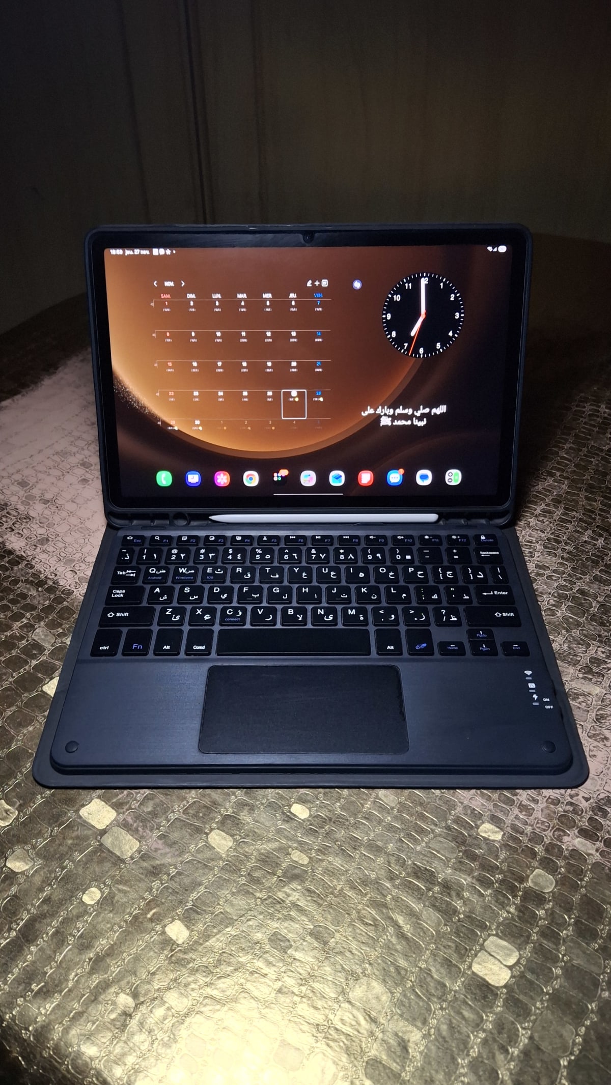 Tablette Samsung Galaxy Tab avec clavier et stylet