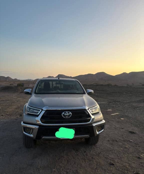 Toyota Hilux SR5 2022, automatique,
