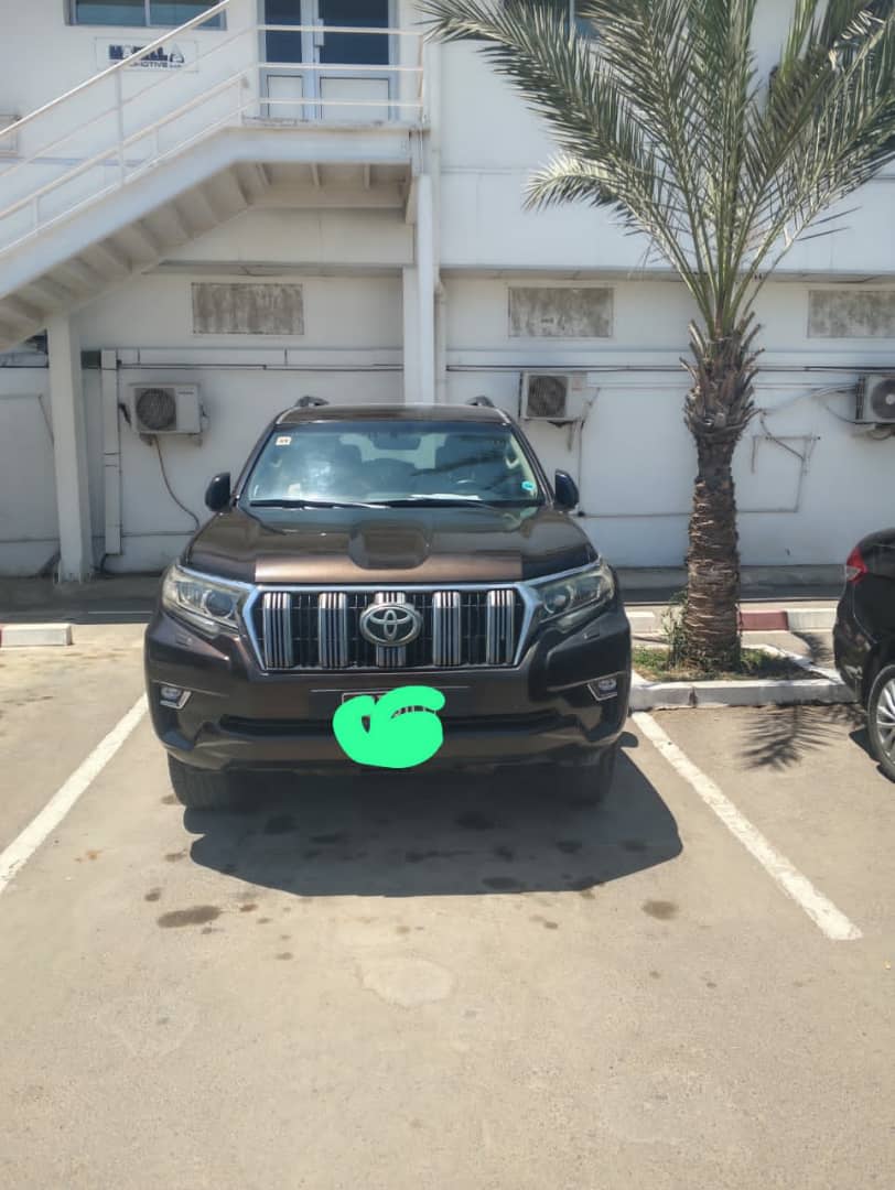 Toyota Land Cruiser Prado 2022, full option, à saisir