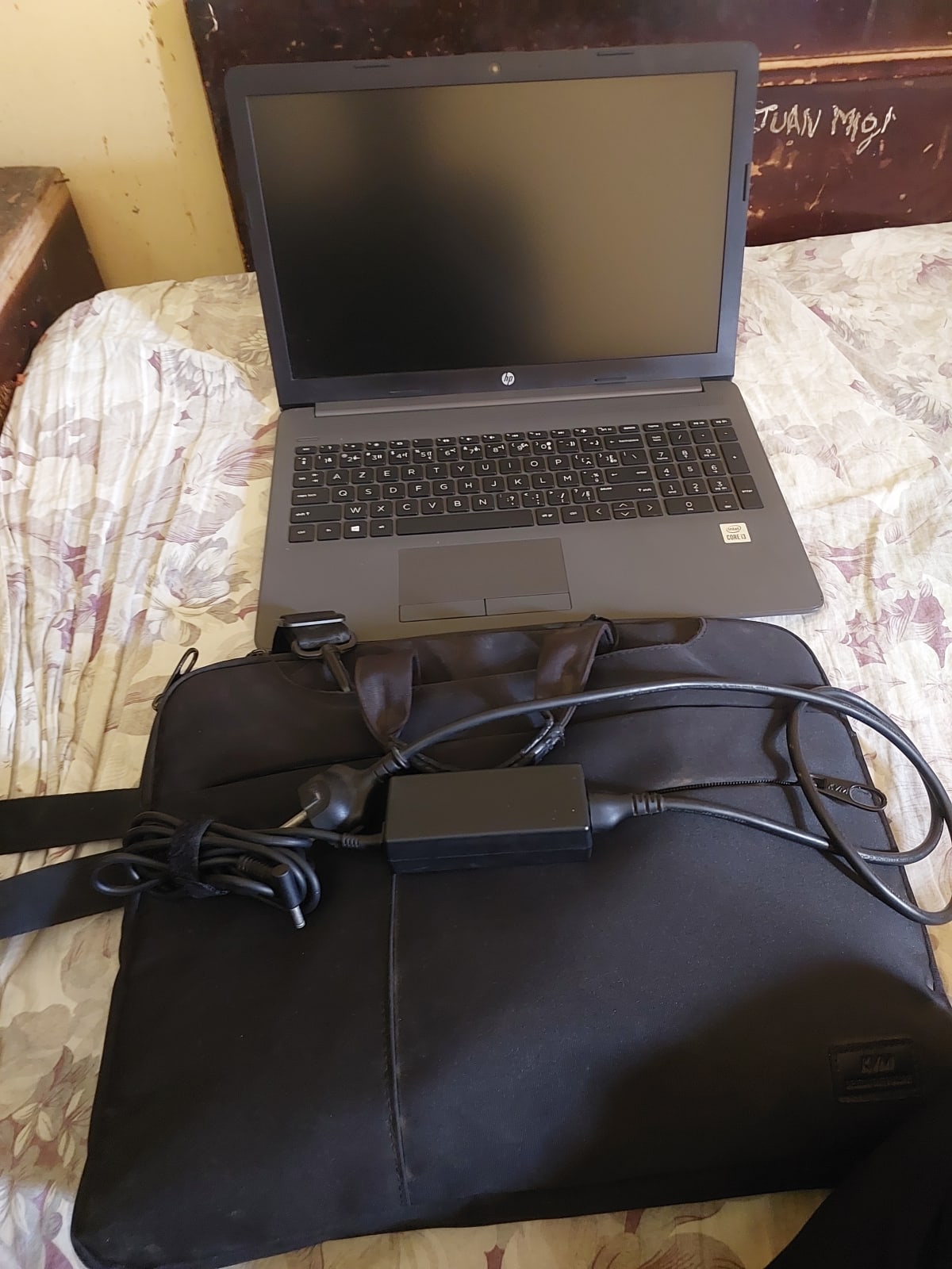 PC portable HP Core i3 en très bon état avec sacoche