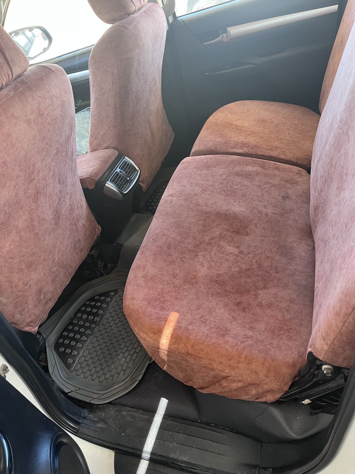 À vendre : Toyota Hilux Toyota Hilux 2015 SR5 Full Option – Excellent état