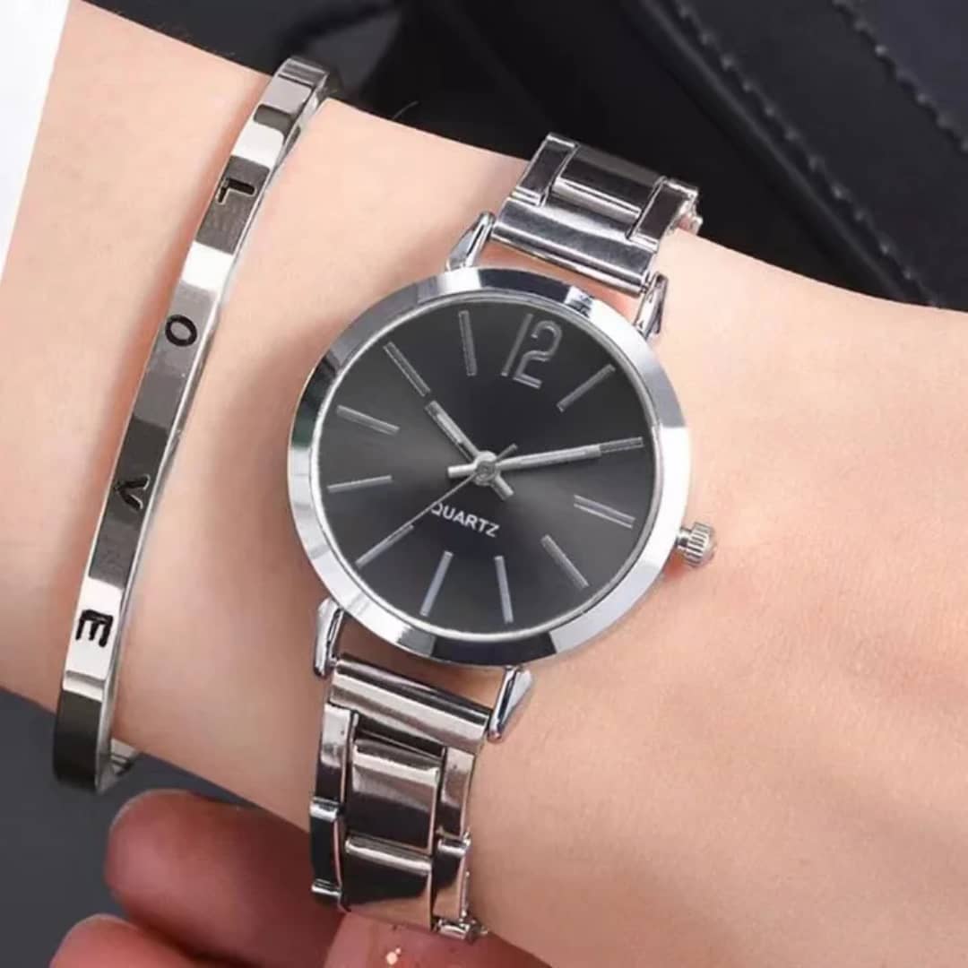 Élégante montre quartz argentée pour femme