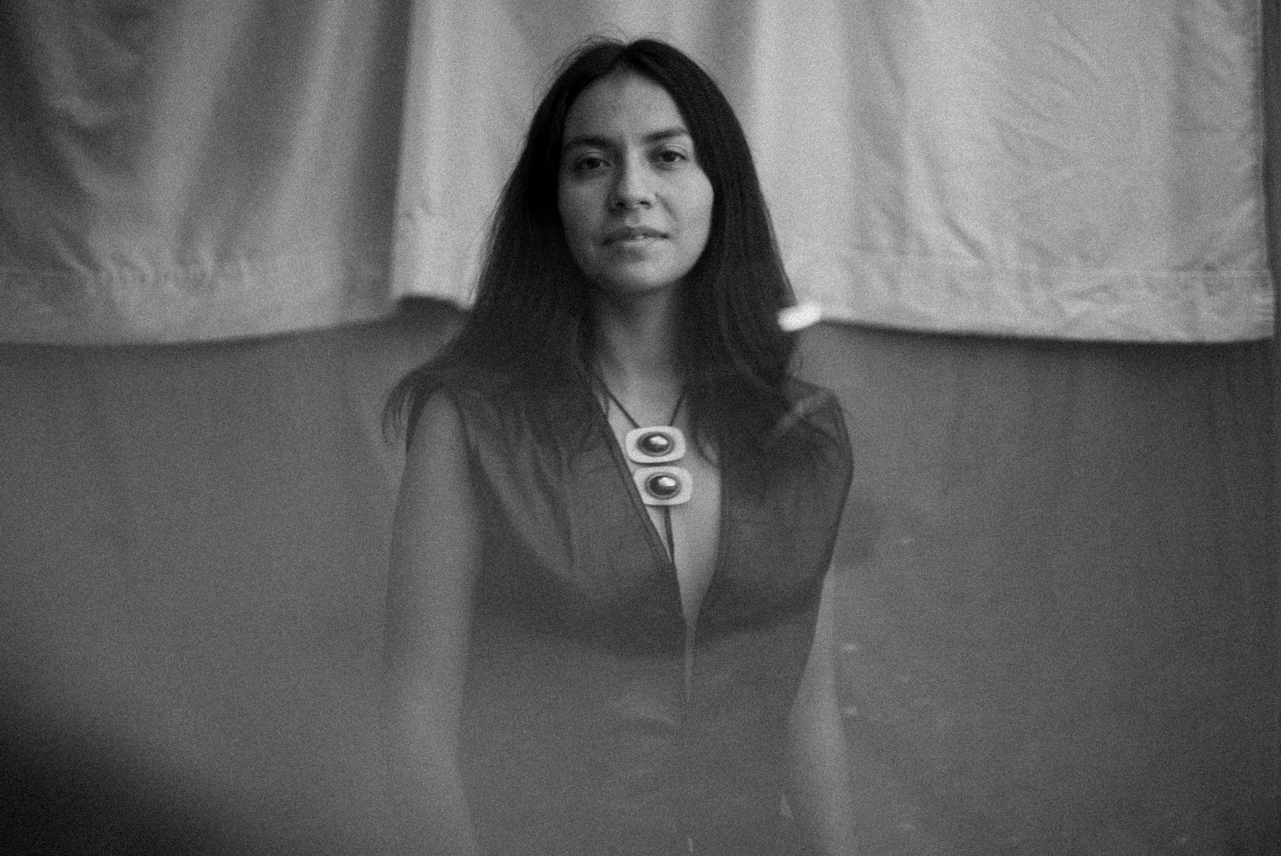 Fotografía oficial de Laura Itandehui difundida con el anuncio de su concierto en Salón Los Ángeles