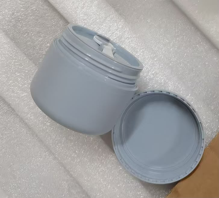 Plastic Jar with applicator
