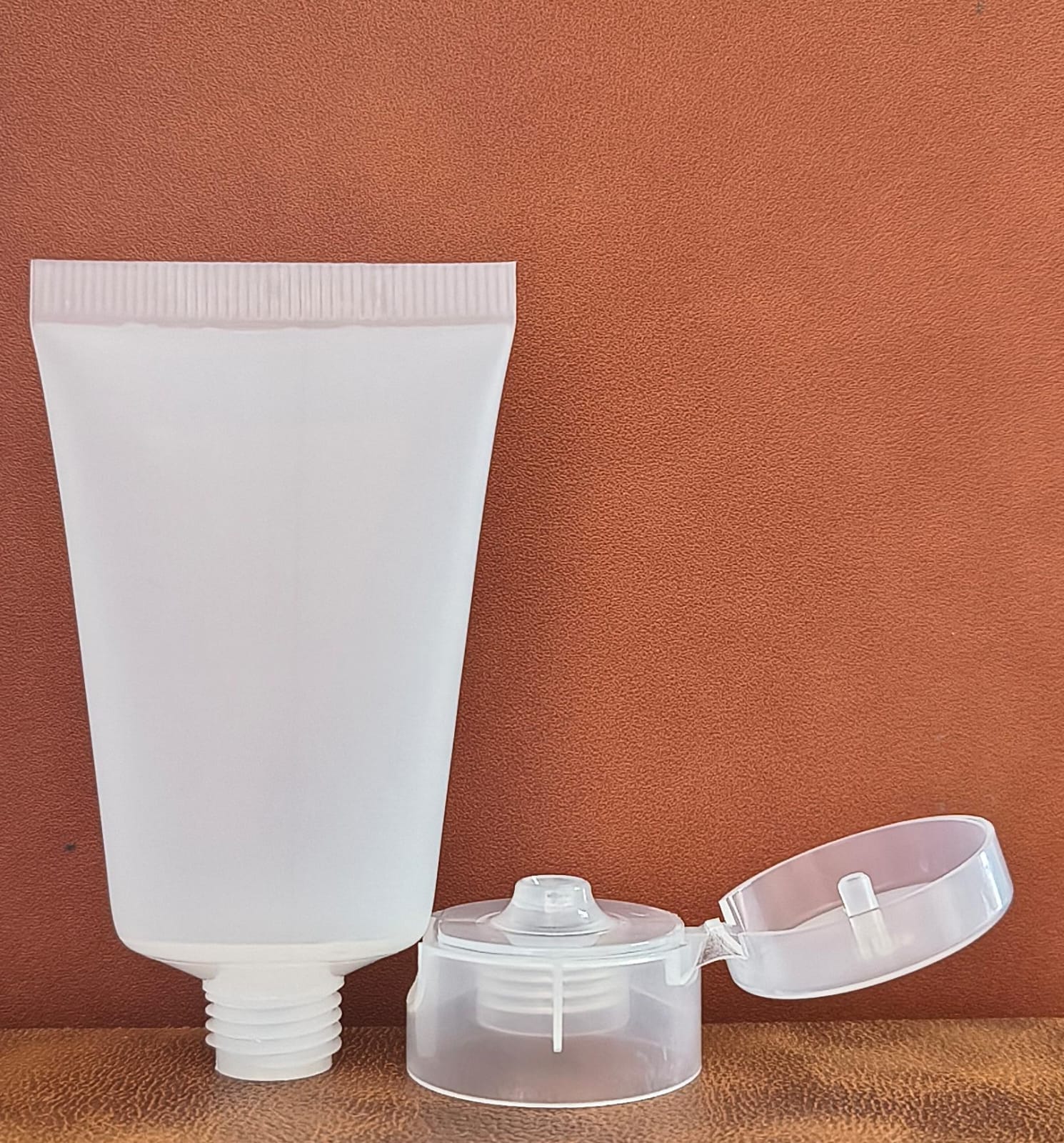 Squeeze Tube