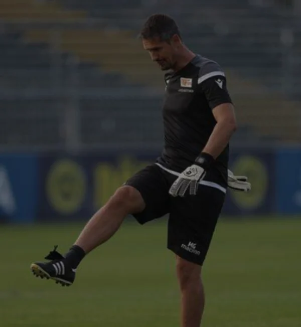 GLOBAL GK LESSONS