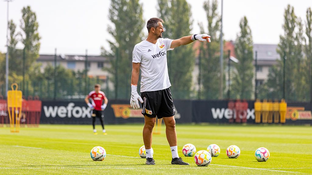 Michael Gspurning: Lessons From A Life In The Global Goalkeeping School