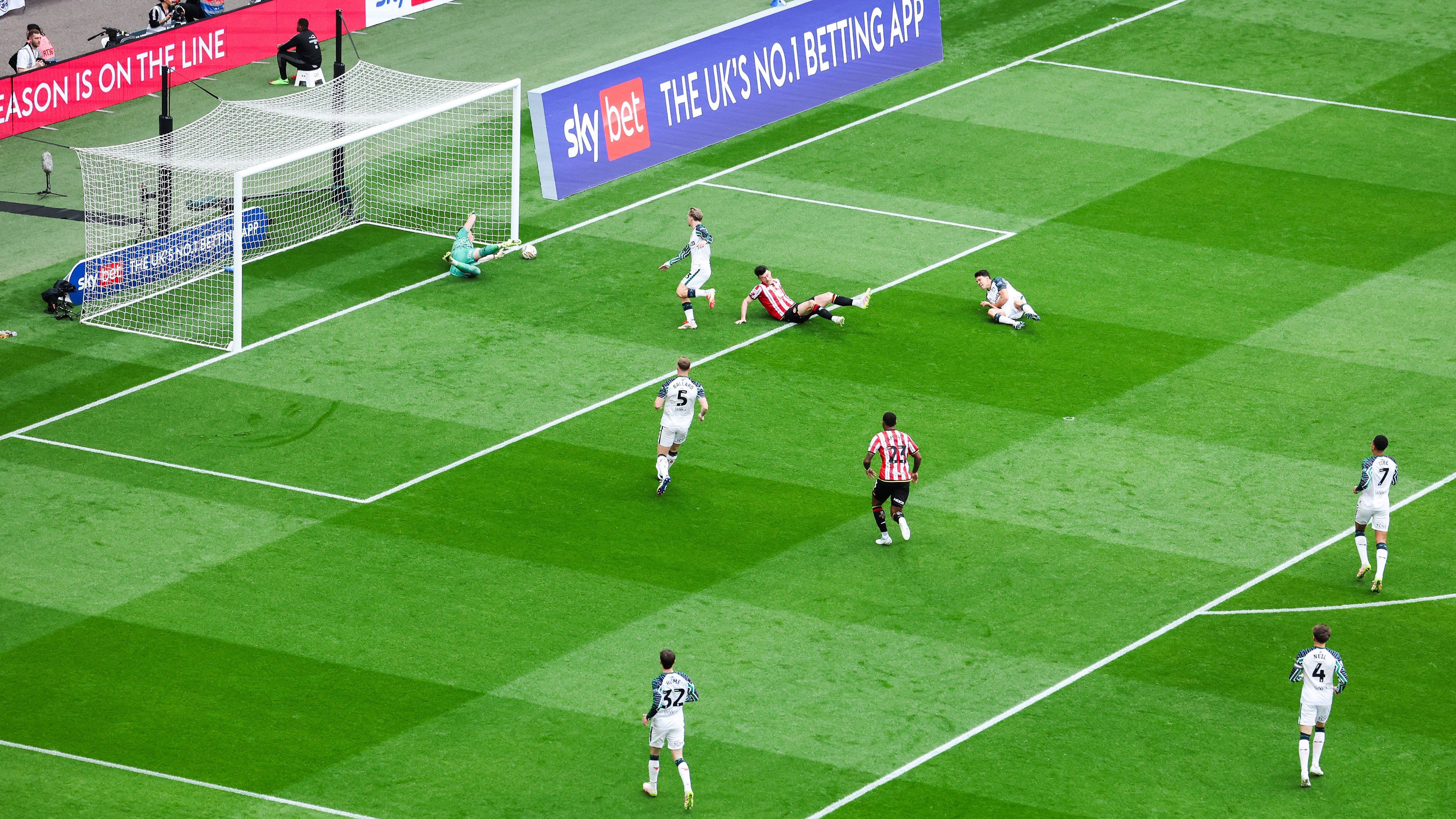 From All Angles: Was Sunderland goalkeeper Anthony Patterson's Play-Off Final save the best ever?